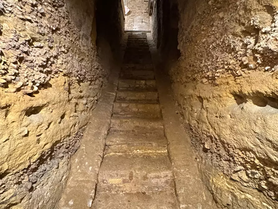 Immagine 10 di Casa indipendente in vendita  a Fermo