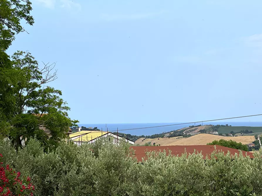 Immagine 10 di Rustico / casale in vendita  snc a Fermo