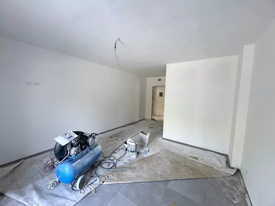 Immagine 6 di Casa indipendente in vendita  snc a Fermo