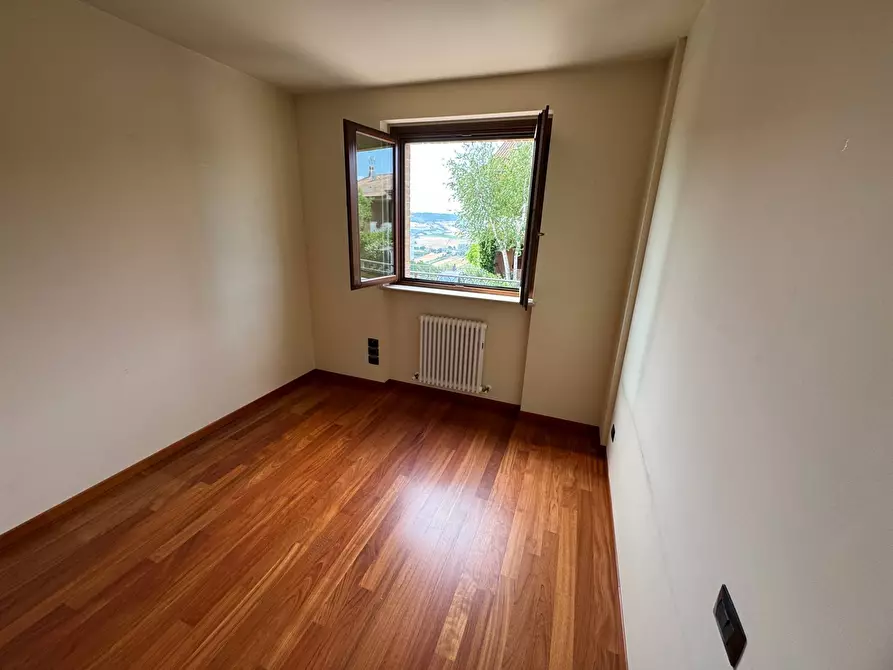 Immagine 12 di Appartamento in vendita  snc a Fermo