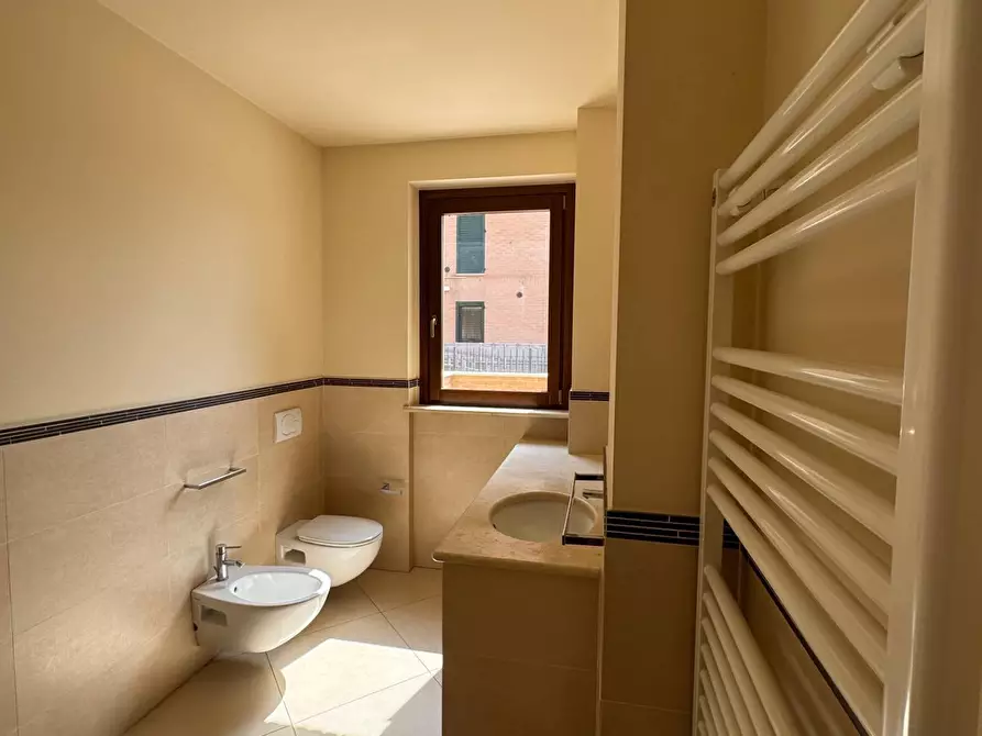 Immagine 16 di Appartamento in vendita  snc a Fermo