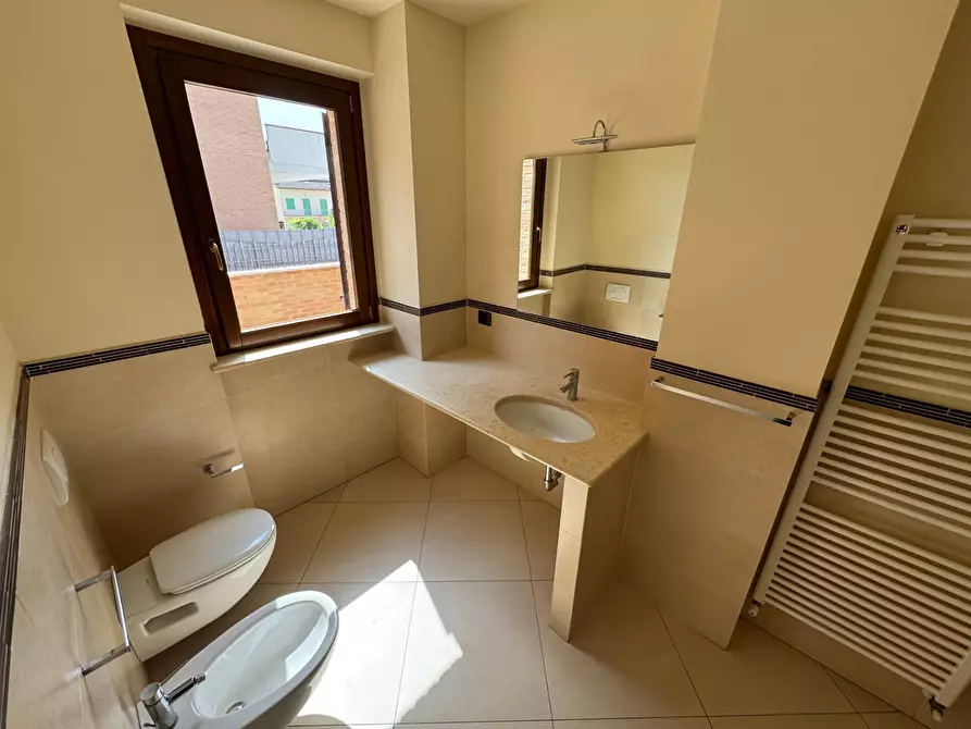 Immagine 14 di Appartamento in vendita  snc a Fermo