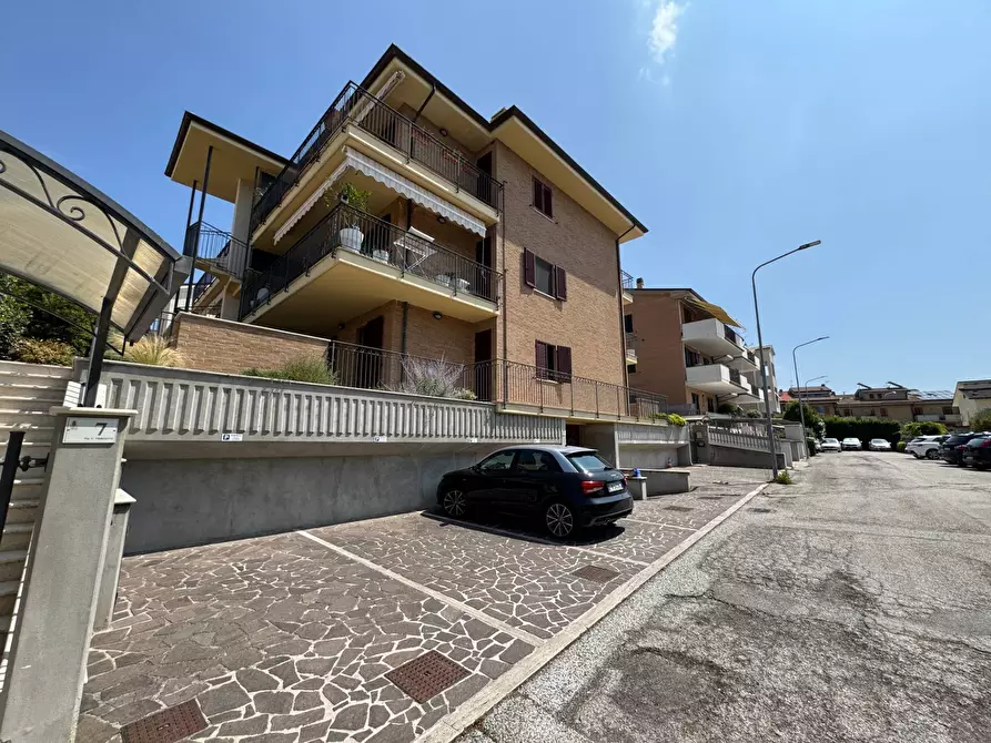 Immagine 23 di Appartamento in vendita  snc a Fermo
