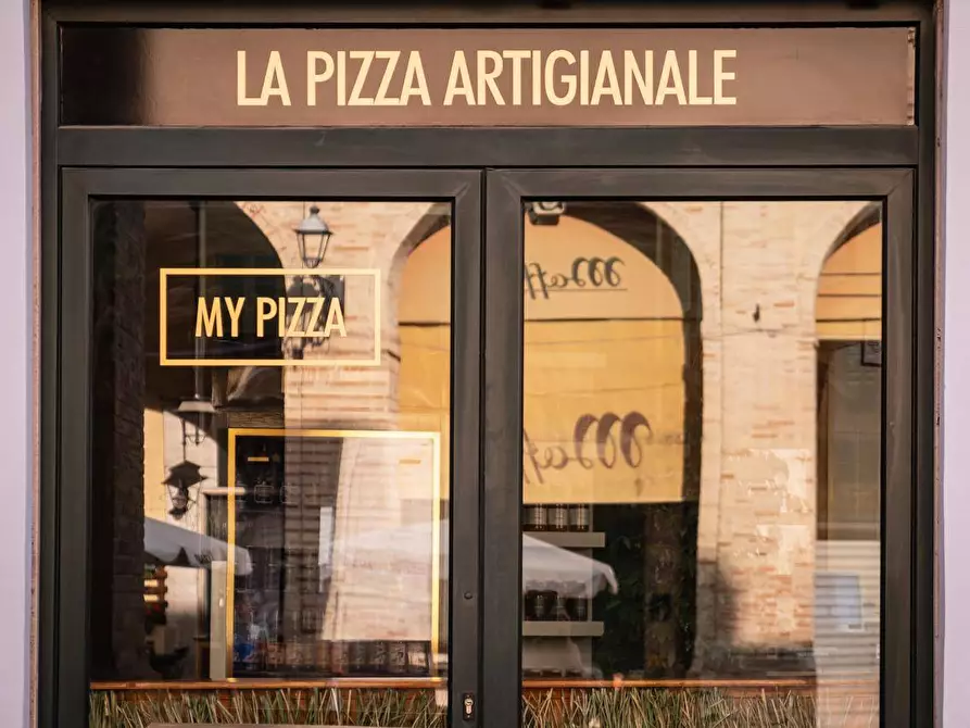 Immagine 1 di Attività commerciale in vendita  a Porto San Giorgio