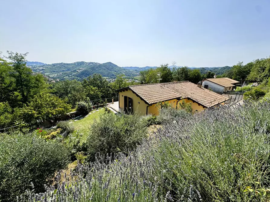 Immagine 1 di Villa in vendita  28 a Amandola