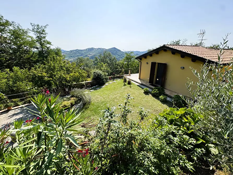 Immagine 3 di Villa in vendita  28 a Amandola