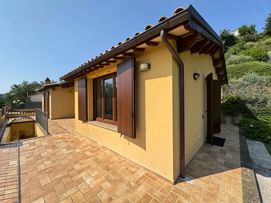 Immagine 7 di Villa in vendita  28 a Amandola