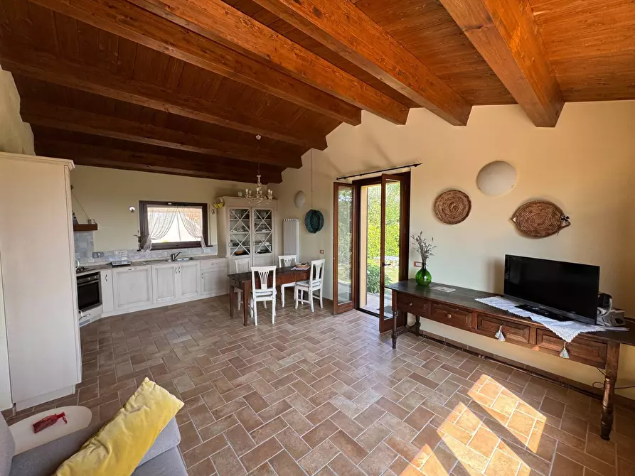 Immagine 10 di Villa in vendita  28 a Amandola