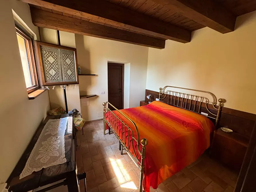 Immagine 25 di Villa in vendita  28 a Amandola