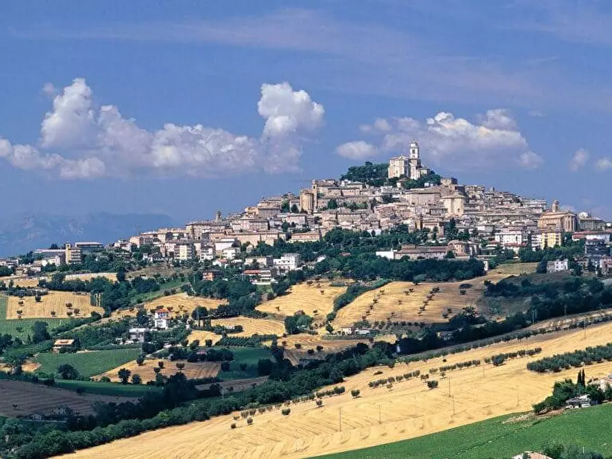 Immagine 7 di Casa indipendente in vendita  a Fermo