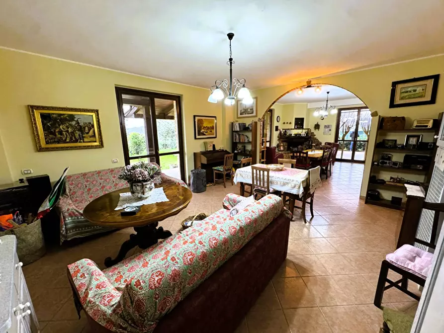 Immagine 5 di Rustico / casale in vendita  46 a Tolentino