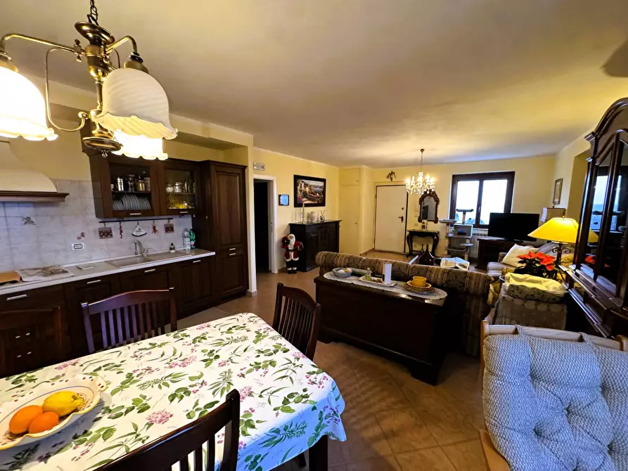 Immagine 14 di Rustico / casale in vendita  46 a Tolentino