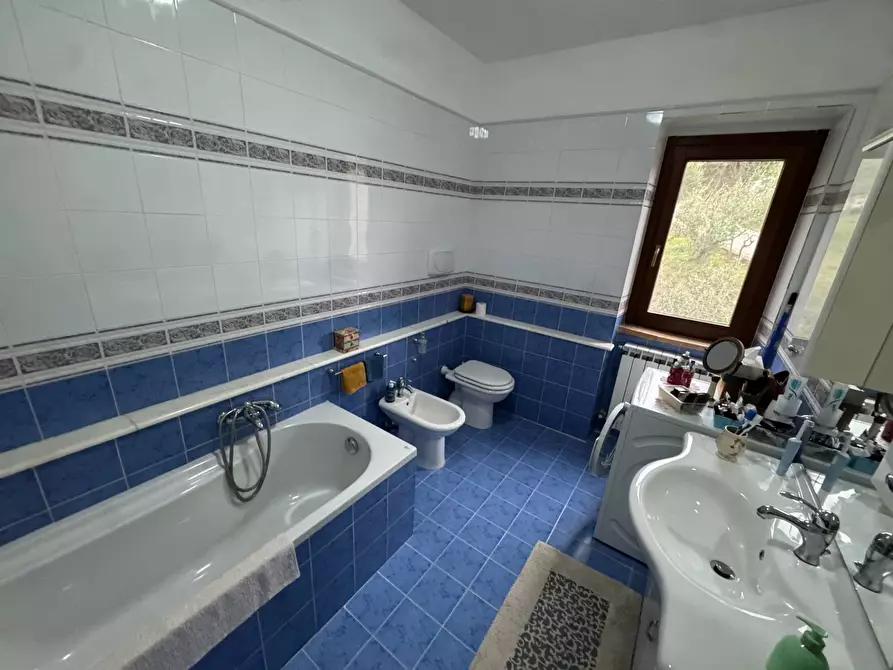 Immagine 18 di Rustico / casale in vendita  46 a Tolentino