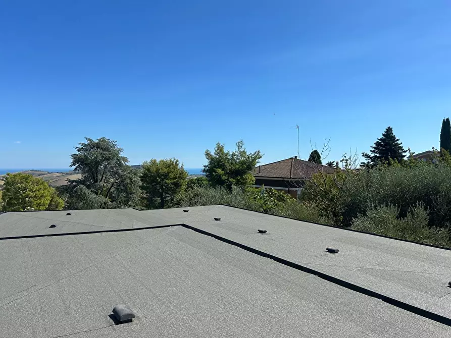 Immagine 16 di Villa in vendita  snc a Fermo