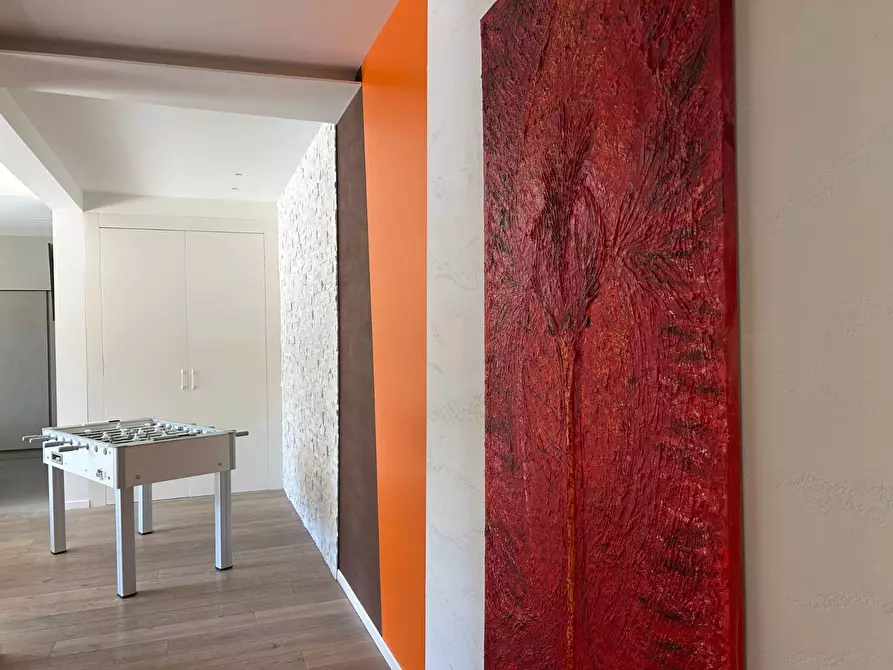 Immagine 10 di Villa in vendita  snc a Fermo