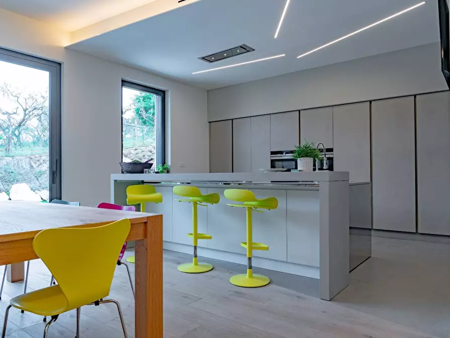 Immagine 7 di Villa in vendita  snc a Fermo