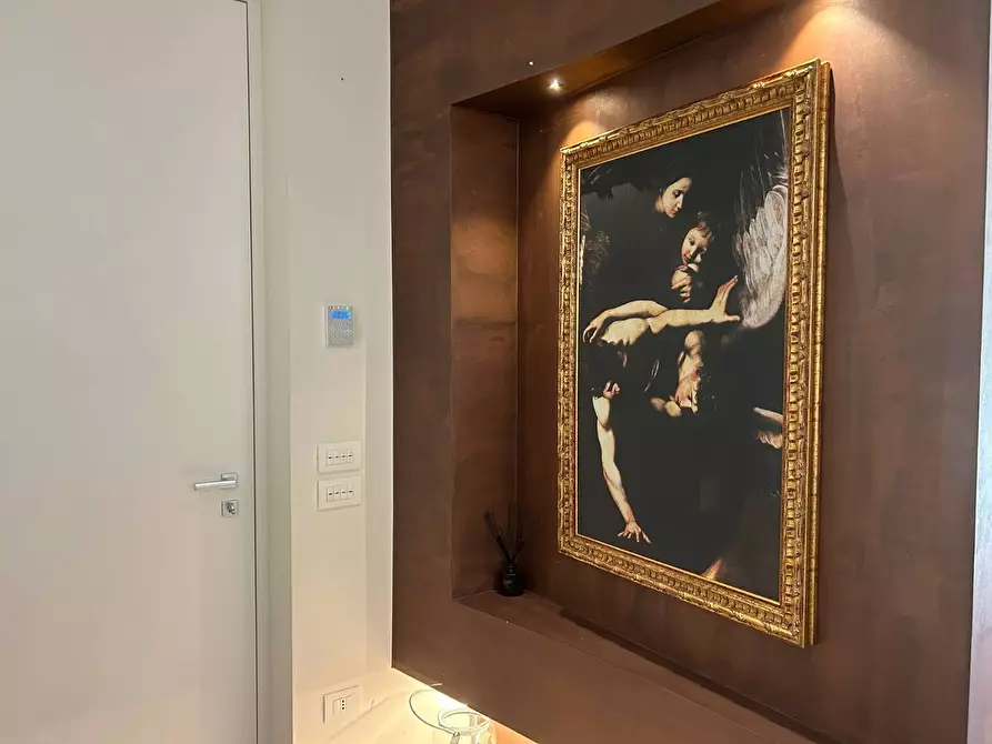 Immagine 9 di Villa in vendita  snc a Fermo