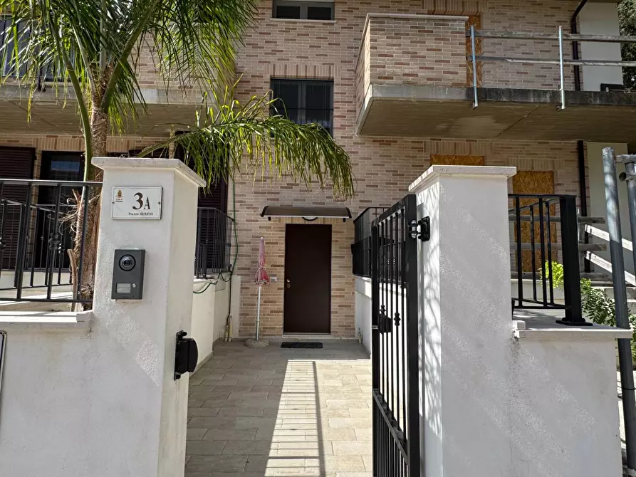 Immagine 3 di Casa indipendente in vendita  snc a Fermo