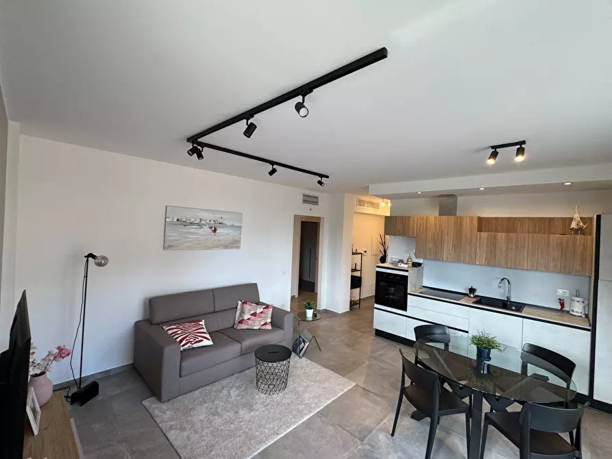 Immagine 7 di Casa indipendente in vendita  snc a Fermo