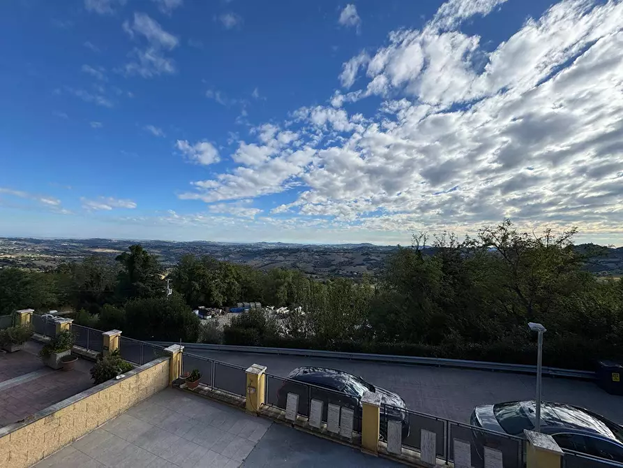 Immagine 3 di Appartamento in vendita  snc a Santa Vittoria In Matenano