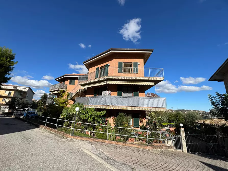 Immagine 1 di Appartamento in vendita  a Fermo