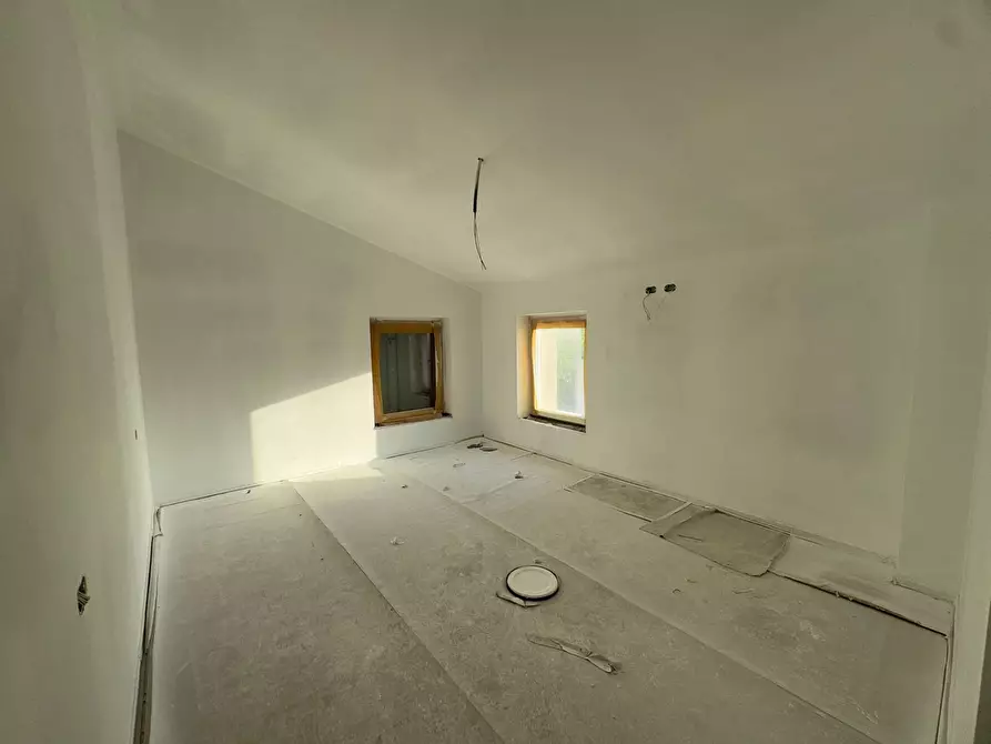 Immagine 12 di Casa indipendente in vendita  snc a Fermo