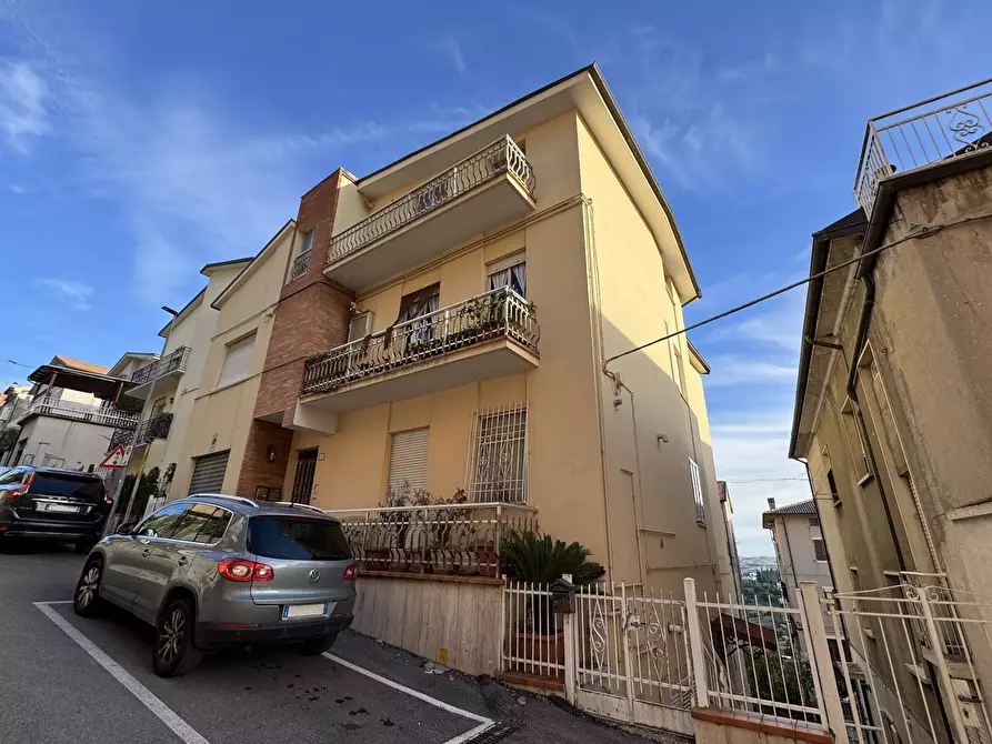 Immagine 25 di Appartamento in vendita  in Via Giotto snc a Torre San Patrizio