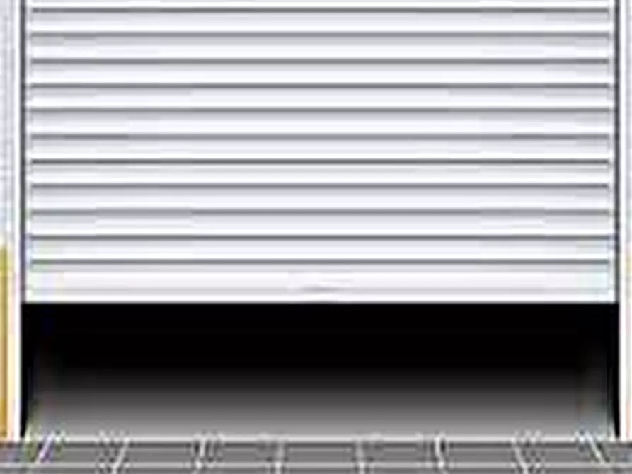 Immagine 1 di Box auto in vendita  a Porto San Giorgio