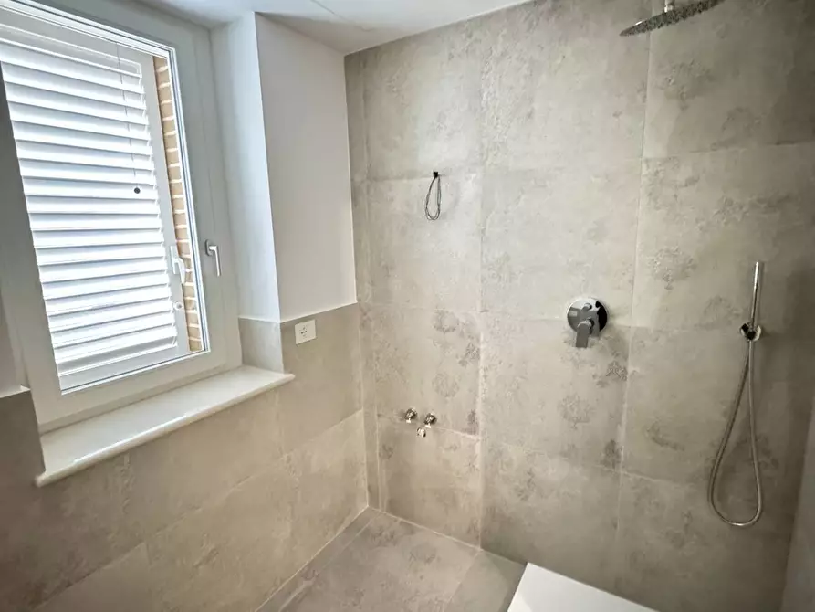 Immagine 13 di Appartamento in vendita  snc a Porto San Giorgio