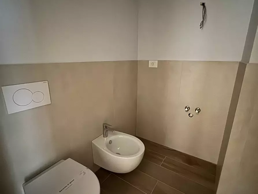 Immagine 12 di Appartamento in vendita  snc a Porto San Giorgio