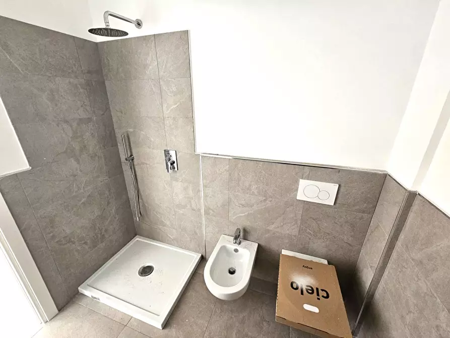 Immagine 10 di Appartamento in vendita  snc a Fermo