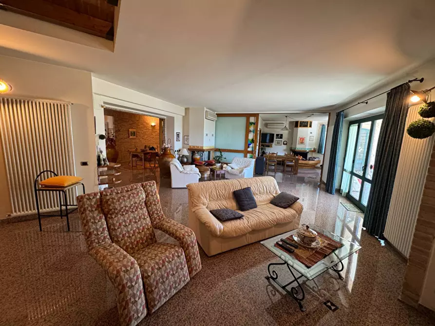 Immagine 11 di Villa in vendita  in via Luigi Einaudi a Grottazzolina