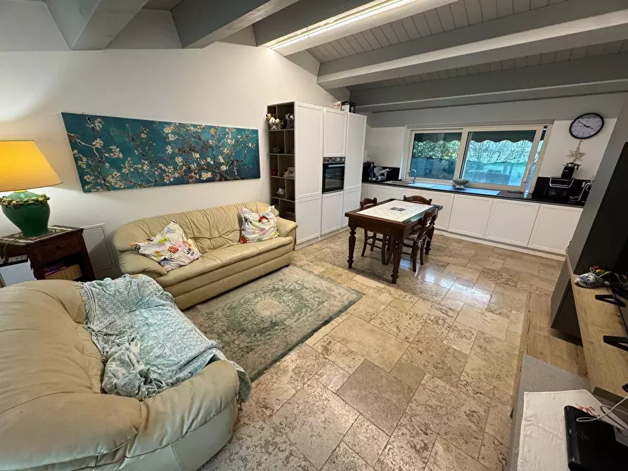 Immagine 29 di Rustico / casale in vendita  in Sc Sant'Elisabetta snc a Fermo