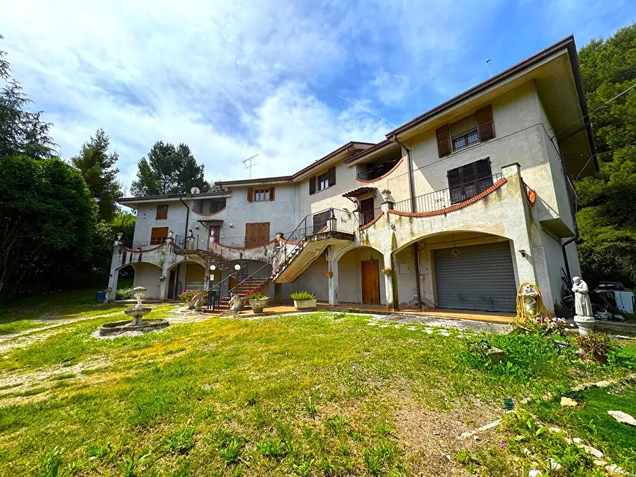 Immagine 1 di Casa indipendente in vendita  in via Contrada Camara di Torre 14 a Fermo