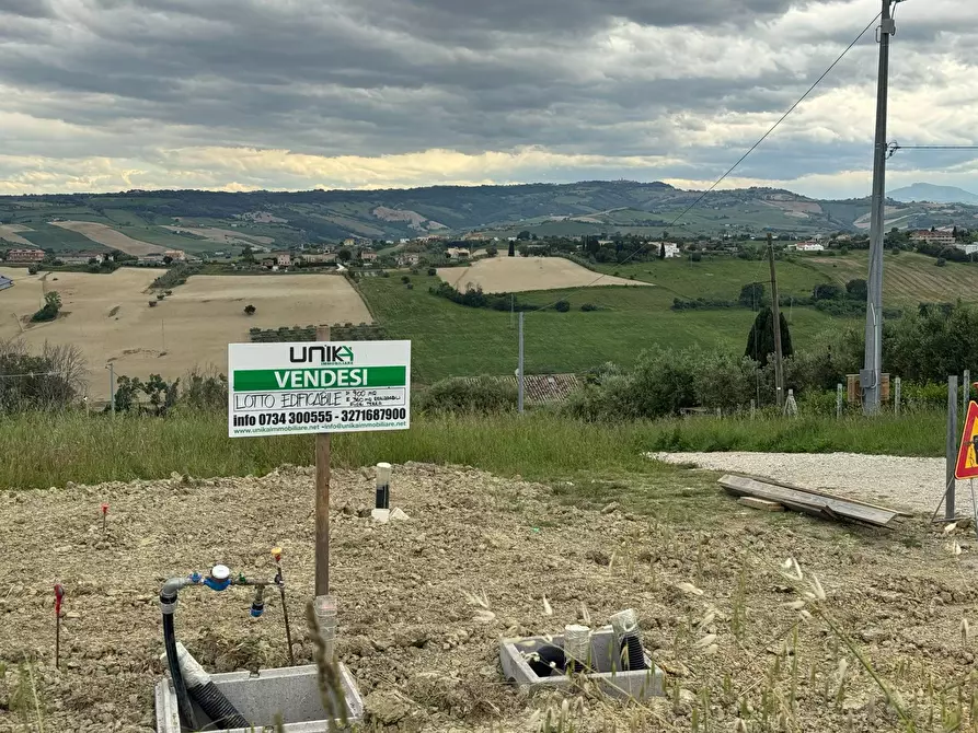 Immagine 1 di Terreno residenziale in vendita  in Strada Provinciale 16 a Fermo