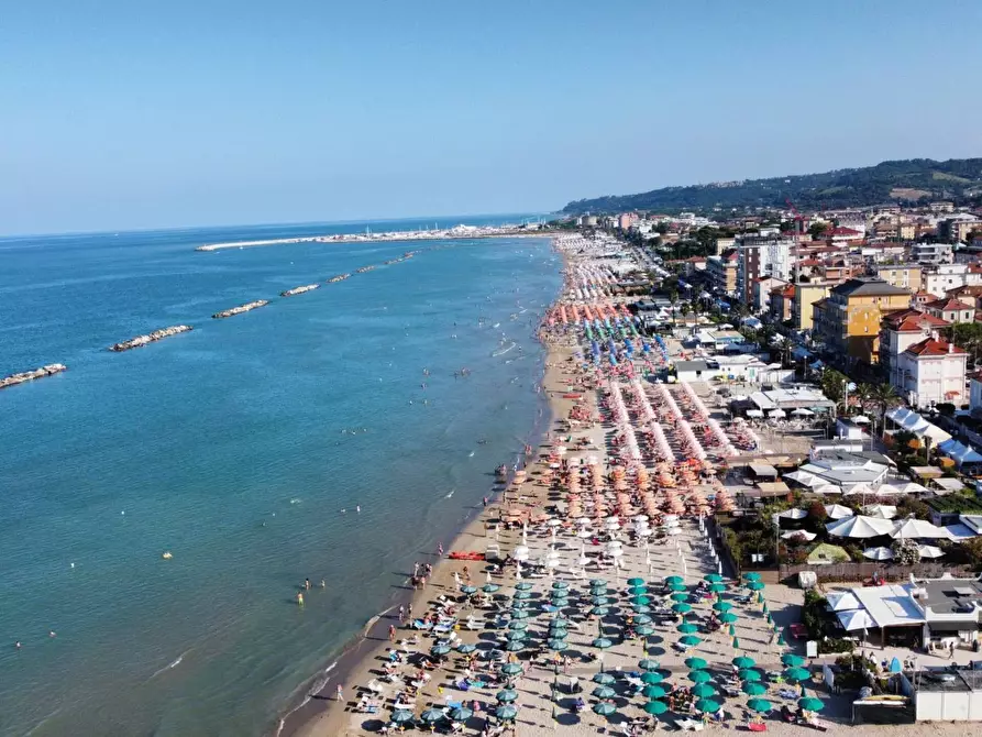 Immagine 10 di Appartamento in vendita  in viale dei pini snc a Fermo