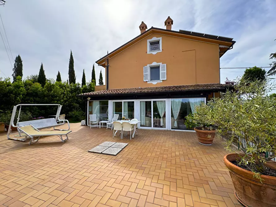 Immagine 3 di Villa in vendita  in Contrada Parete a Fermo
