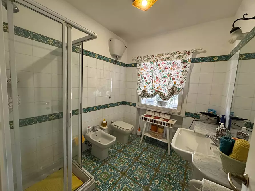 Immagine 12 di Villa in vendita  in Contrada Parete a Fermo