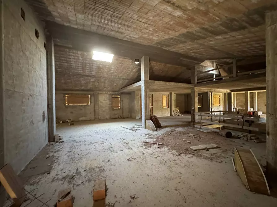 Immagine 10 di Villa in vendita  in Contrada Castrucciari snc a Montegiorgio