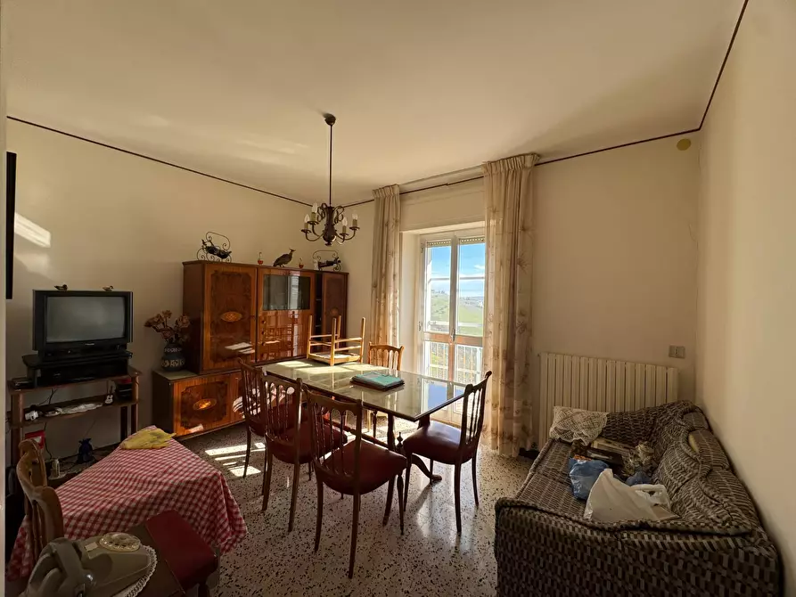 Immagine 3 di Appartamento in vendita  in Contrada Montone a Fermo