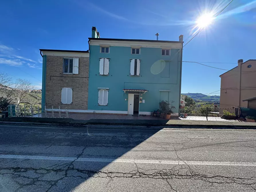 Immagine 2 di Appartamento in vendita  in Contrada Montone a Fermo