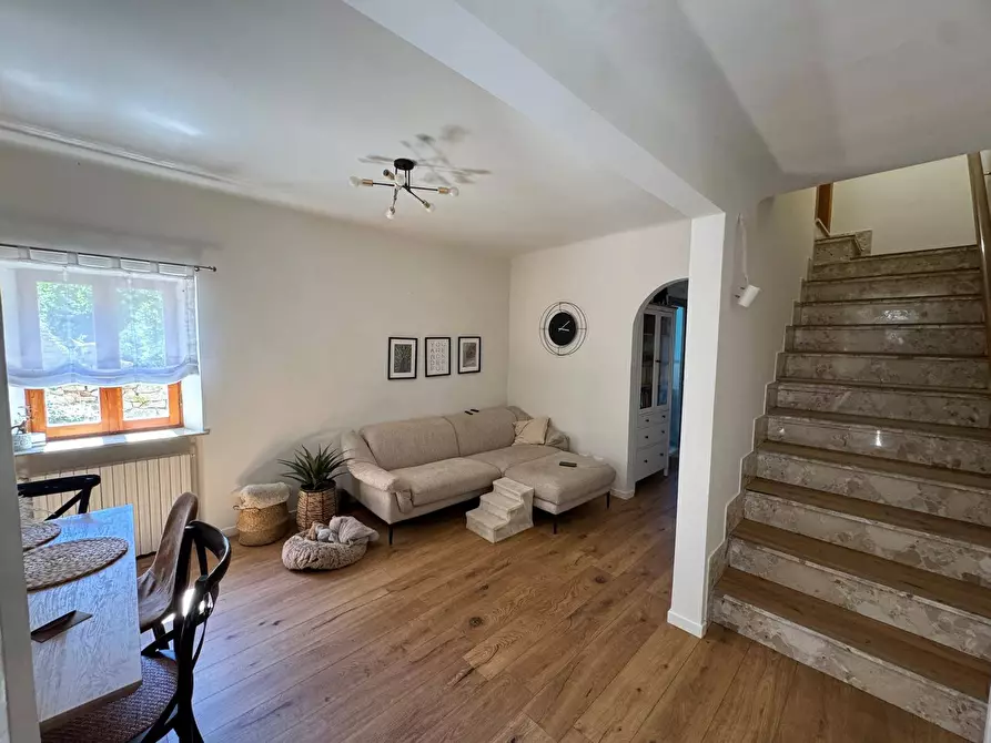 Immagine 2 di Casa indipendente in vendita  in Via Guglielmo Oberdan a Monterubbiano