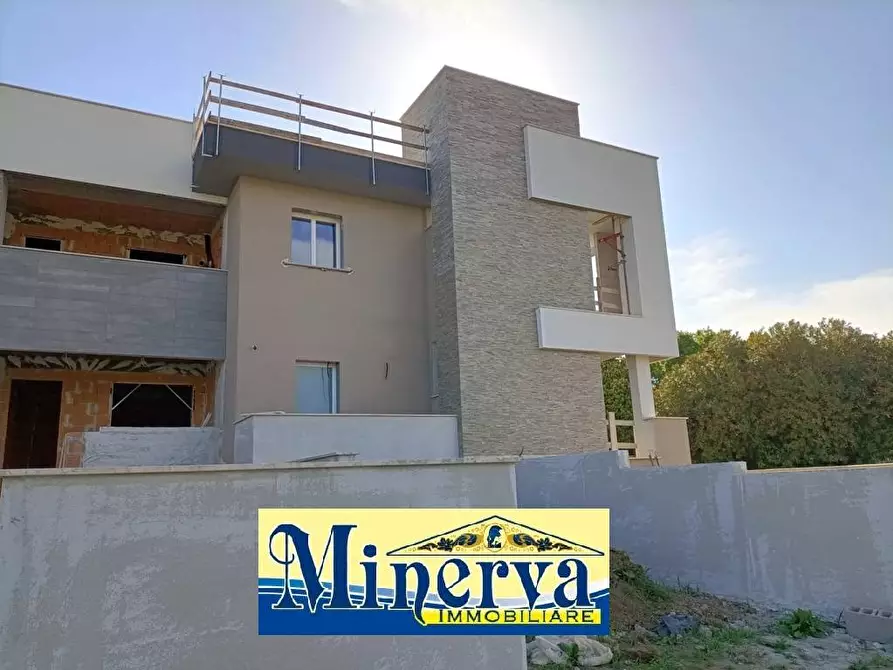 Immagine 3 di Villa in vendita  in Via degli Etruschi a Anzio