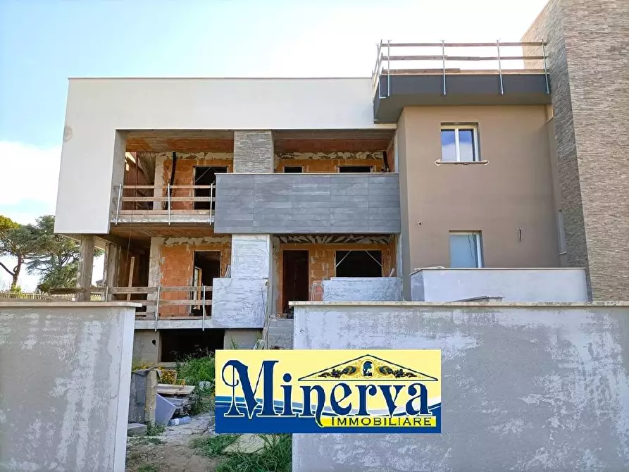 Immagine 4 di Villa in vendita  in Via degli Etruschi a Anzio