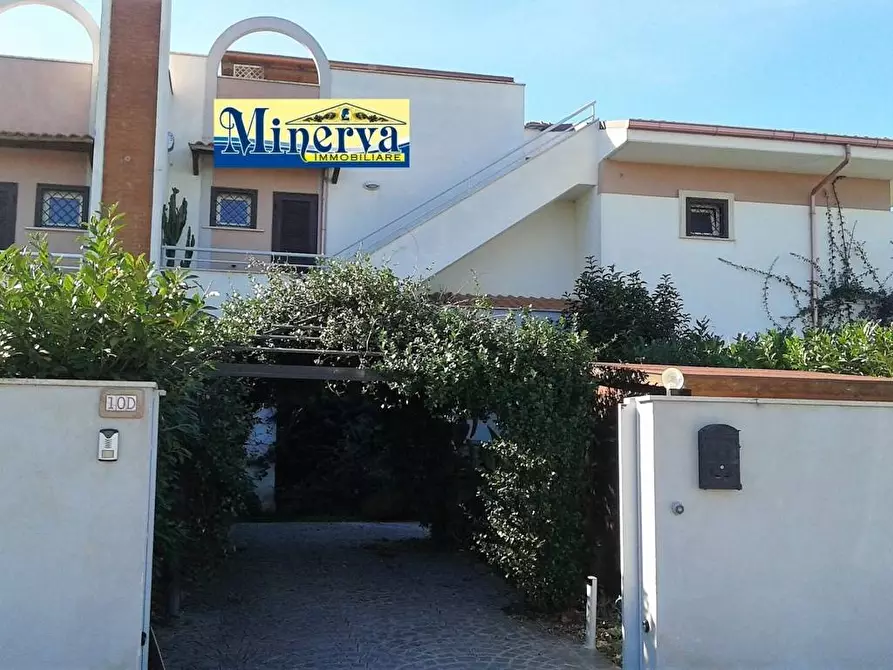 Immagine 2 di Villetta a schiera in vendita  in via di valle palomba a Anzio