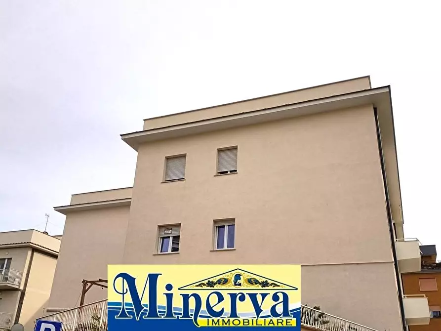 Immagine 30 di Appartamento in affitto  in Via Breschi a Anzio
