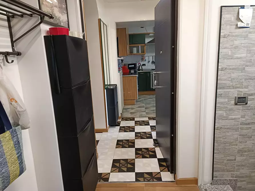 Immagine 11 di Camera in affitto  in Via Gransci a Paderno Dugnano