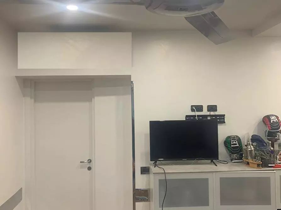 Immagine 13 di Camera in affitto  in Via Gramsci a Paderno Dugnano