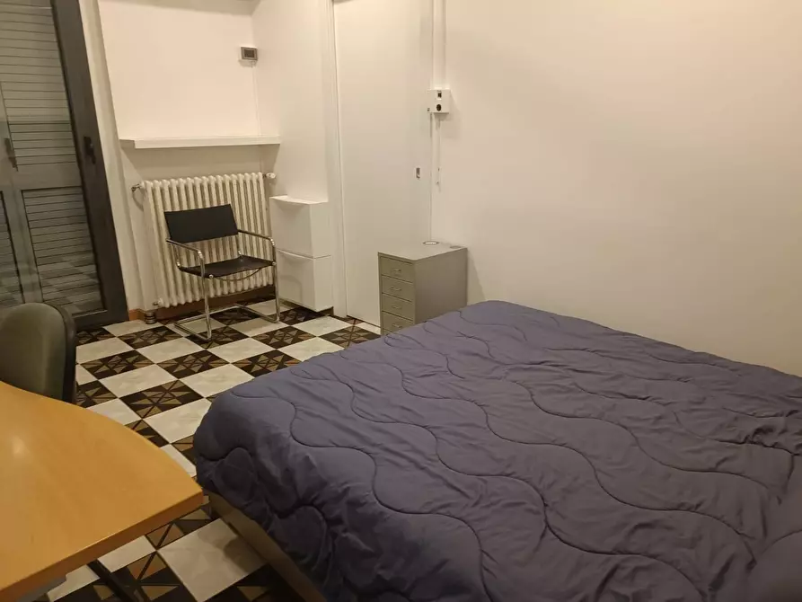 Immagine 10 di Camera in affitto  in VIA Gramsci a Paderno Dugnano