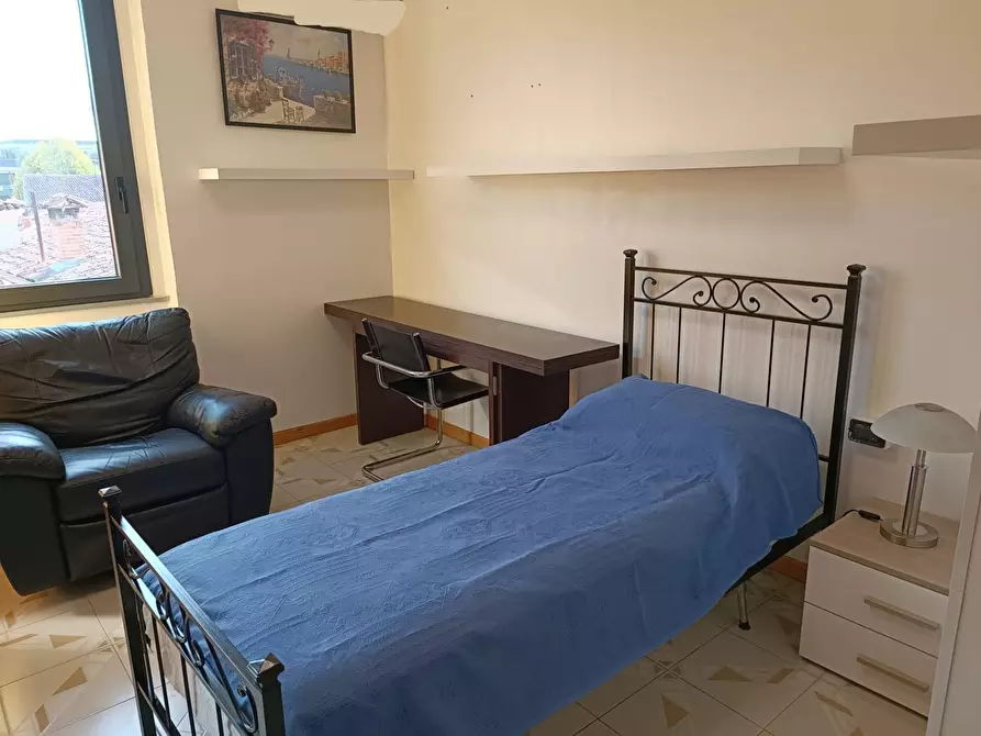Immagine 9 di Camera in affitto  in Via Rotondi a Paderno Dugnano